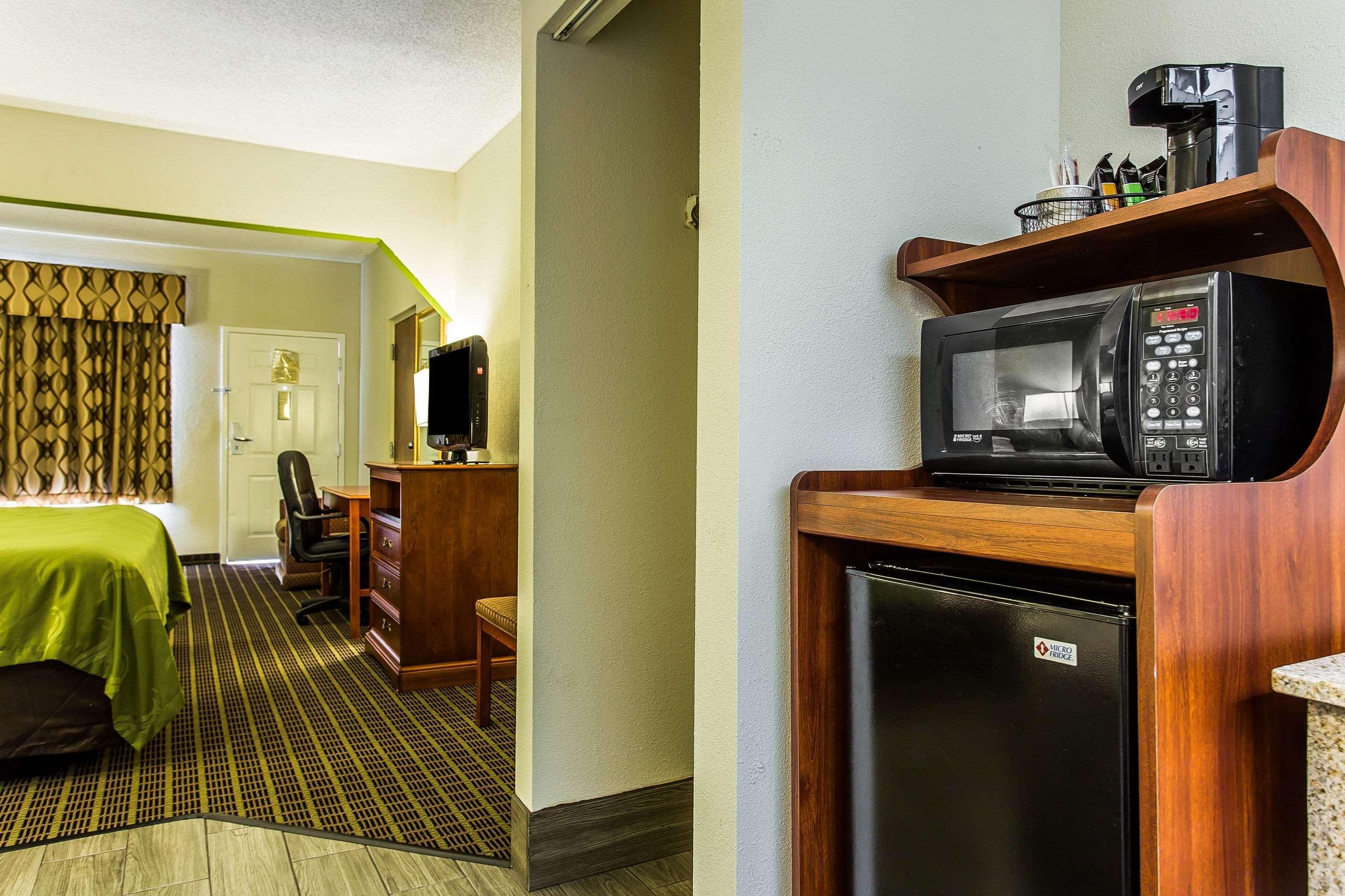 Quality Inn & Suites Orangeburg Esterno foto