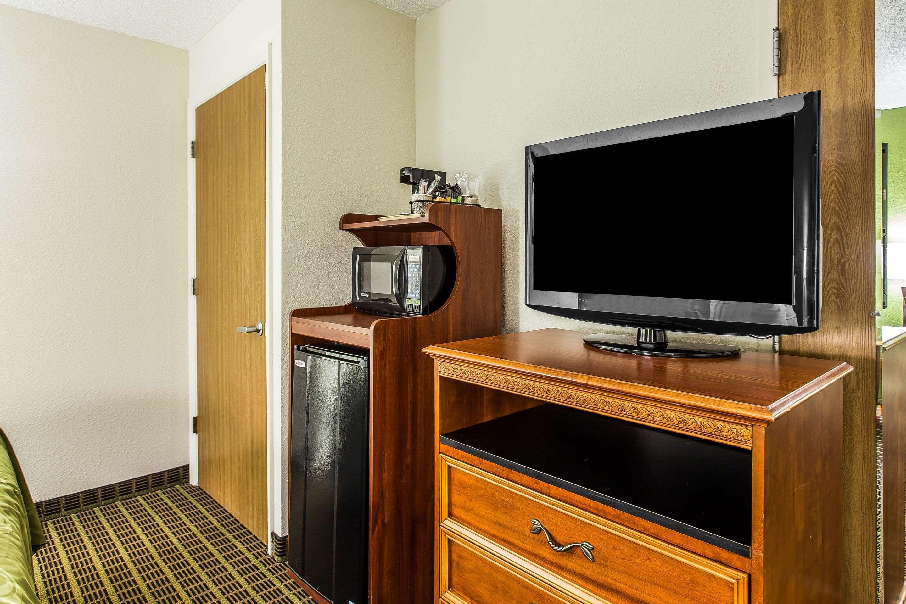 Quality Inn & Suites Orangeburg Esterno foto