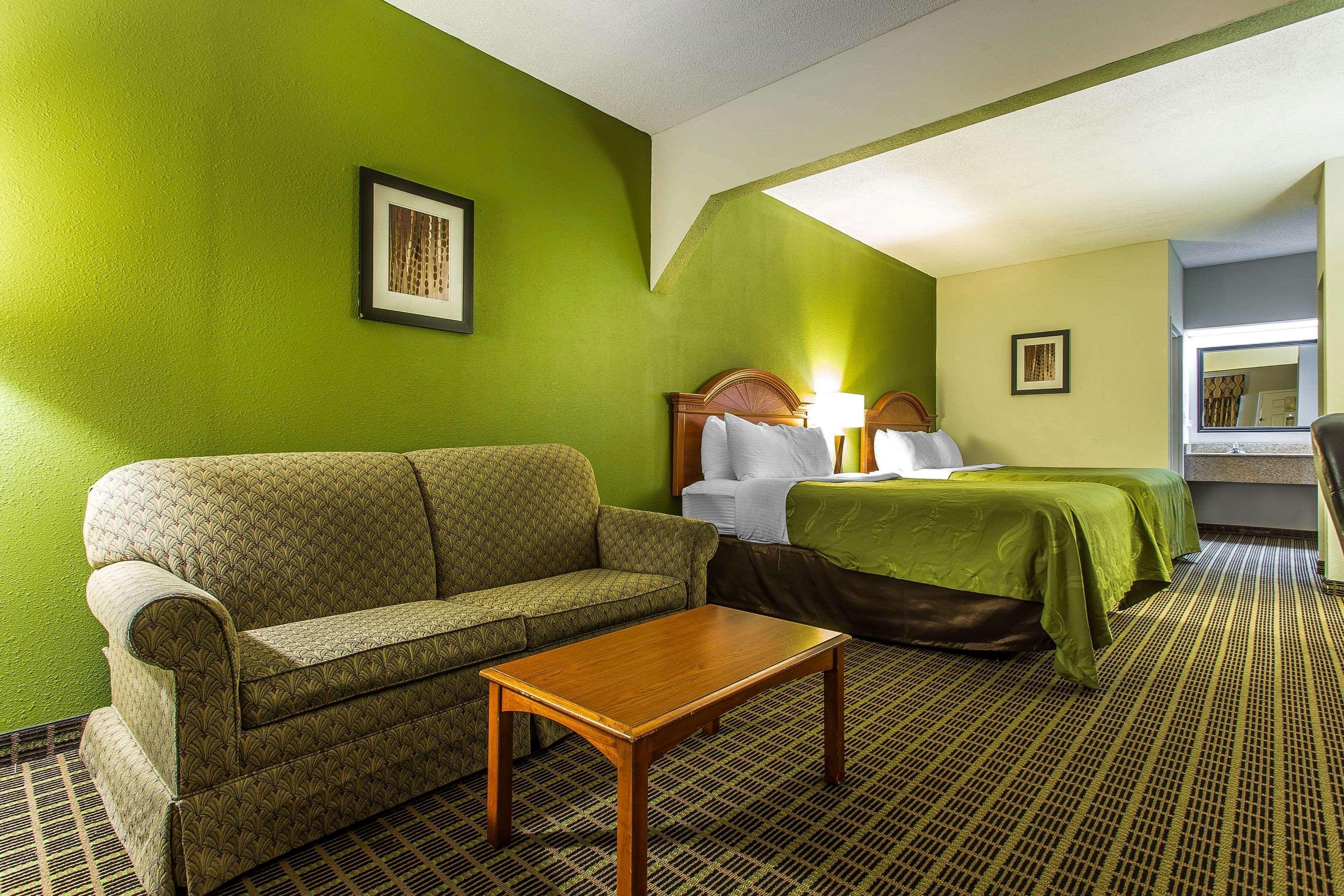 Quality Inn & Suites Orangeburg Esterno foto