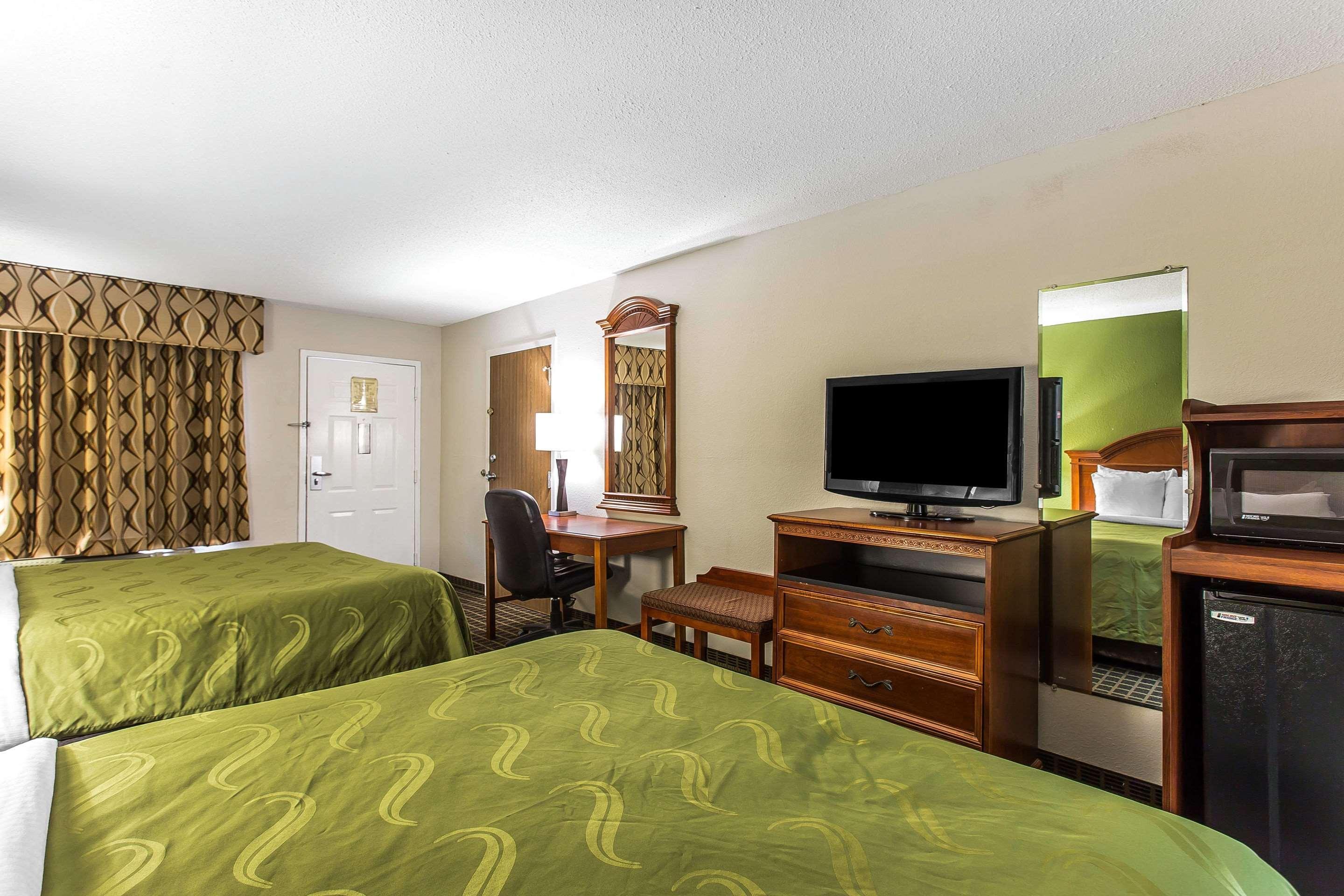 Quality Inn & Suites Orangeburg Esterno foto