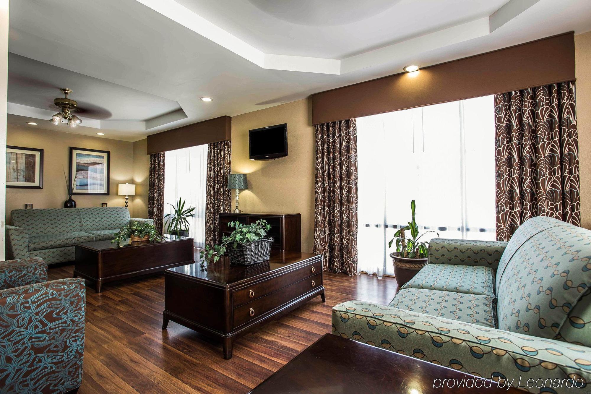 Quality Inn & Suites Orangeburg Esterno foto