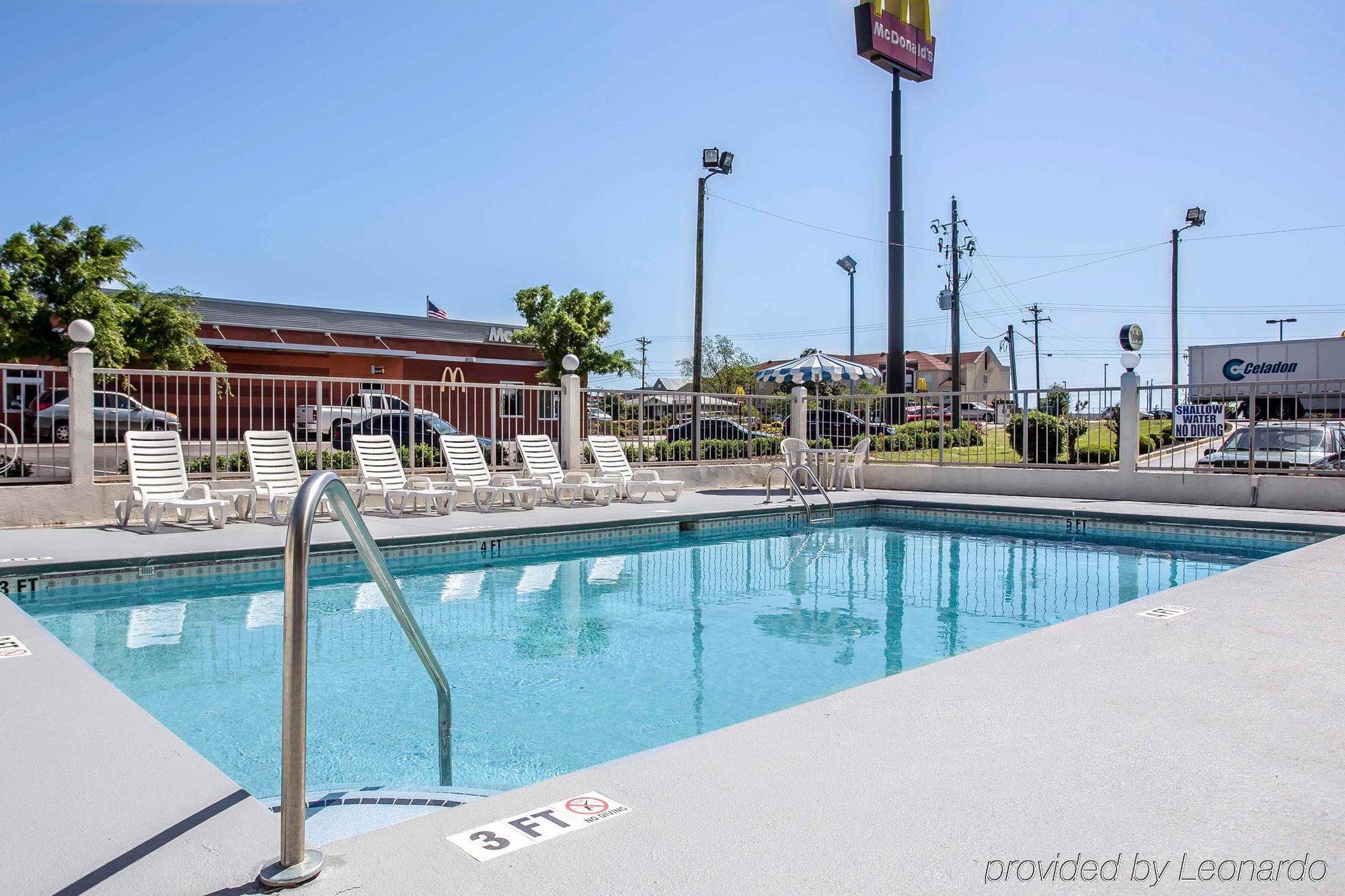 Quality Inn & Suites Orangeburg Esterno foto