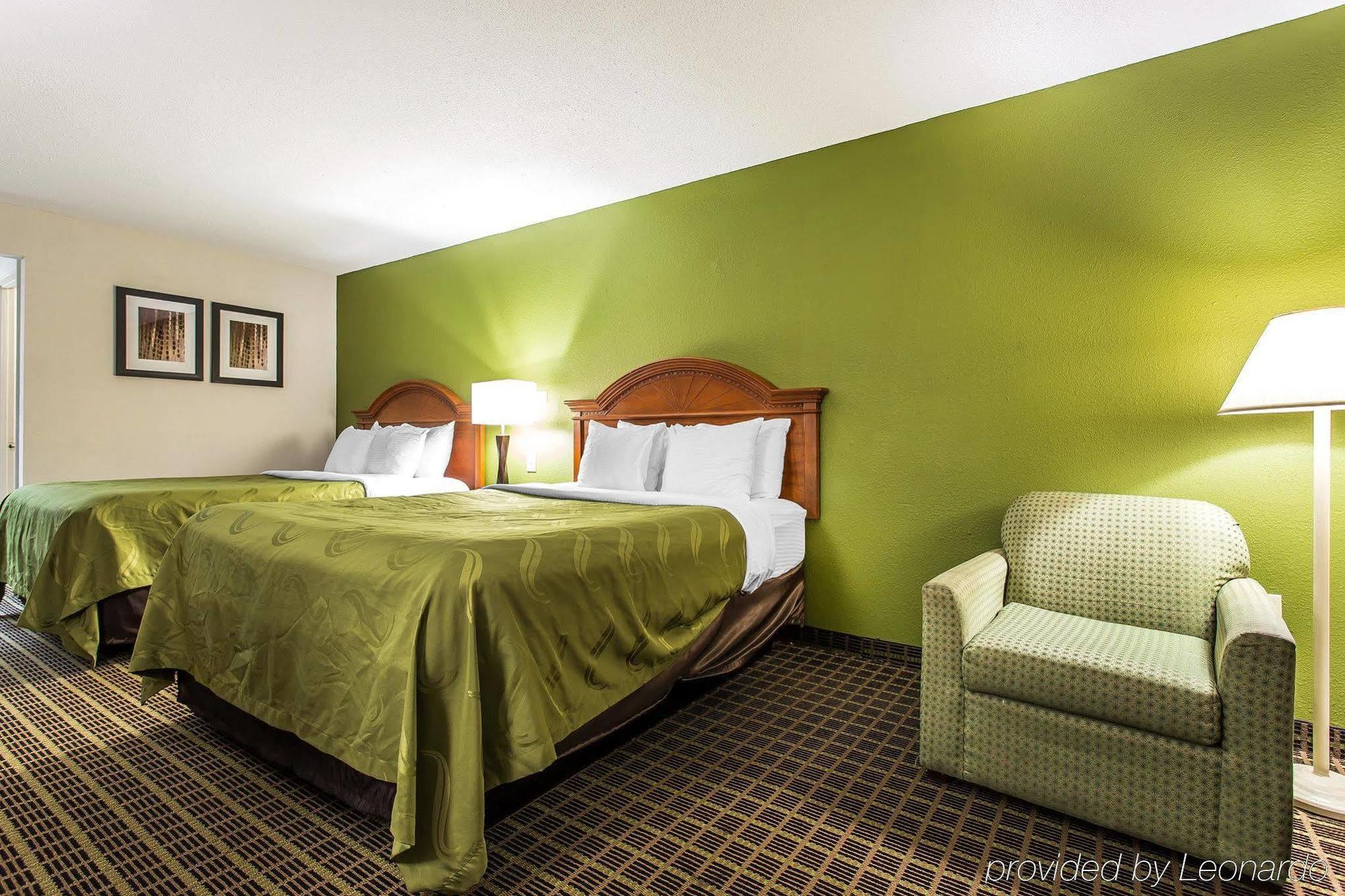 Quality Inn & Suites Orangeburg Esterno foto